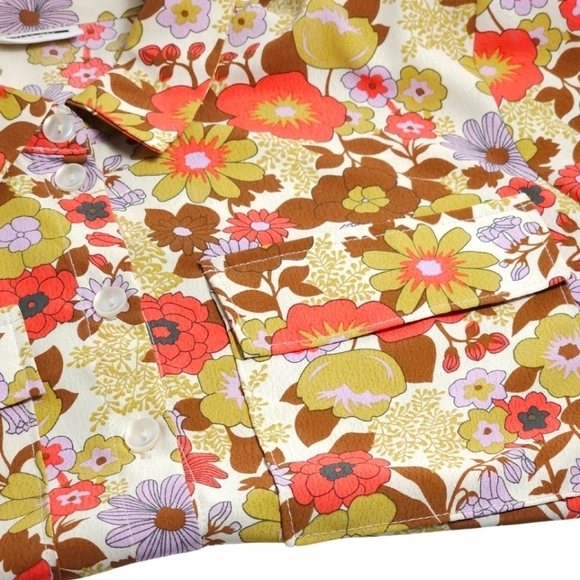 Noisy May Brown & Cream Flower Collar Short Sleeve Shirt Size Medium - Picture 7 of 8